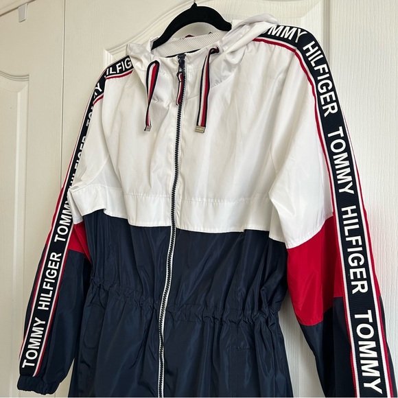Tommy Hilfiger Rain Jacket - Picture 4 of 10